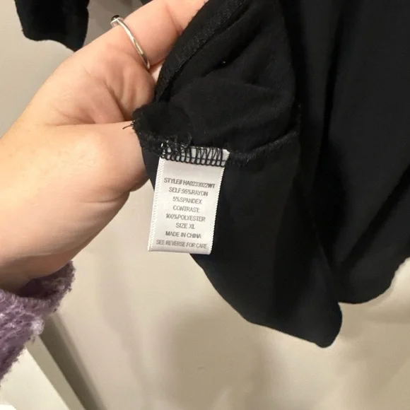 Black Short Sleeve Top - Picture 5 of 5